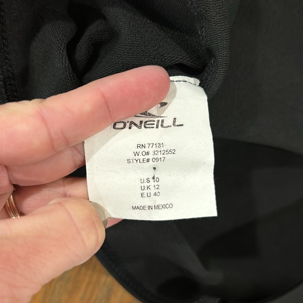 O’Neill Rashguard - Picture 5 of 5